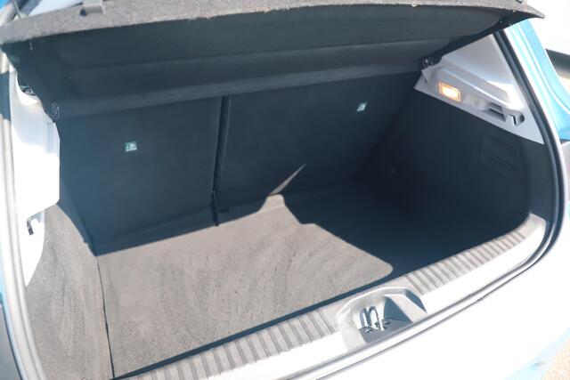 Renault CLIO 1.0 TCe Business Zen Navigatie Carplay Android Airco Stoelverwarming Rijstrooksensor