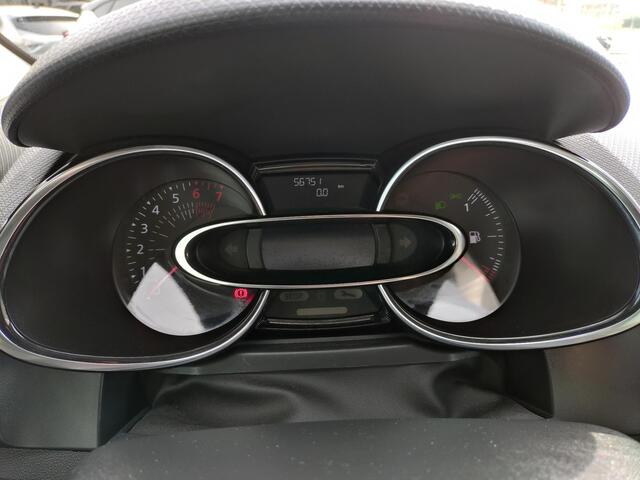 Renault CLIO 1.2 TCe Intens NAVIGATIE & BLUETOOTH / PARKEERSENSOREN / CLIMATE CONTROL / KEYLESS ENTRY / FULL LED / WINTERBANDESET INCL. VELGEN / TREKHAAK AFNEEMBAAR / STOELVERWARMING