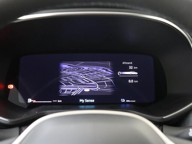 Renault CLIO 1.6 E-Tech Full Hybrid 145 PK Techno Navigatie | Climate Control | Cruise Control | Parkeersensoren Voor en Achter | 360 graden Camera | Apple Carplay & Android Auto