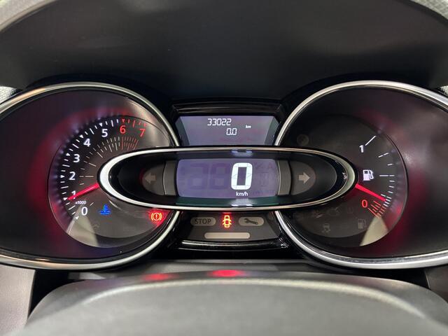 Renault CLIO Estate 0.9 TCe Limited / All Seasonbanden / Dealer Onderhouden / Apple Carplay / Android Auto / Parkeersensoren Achter / Lichtmetalen Velgen 16" /