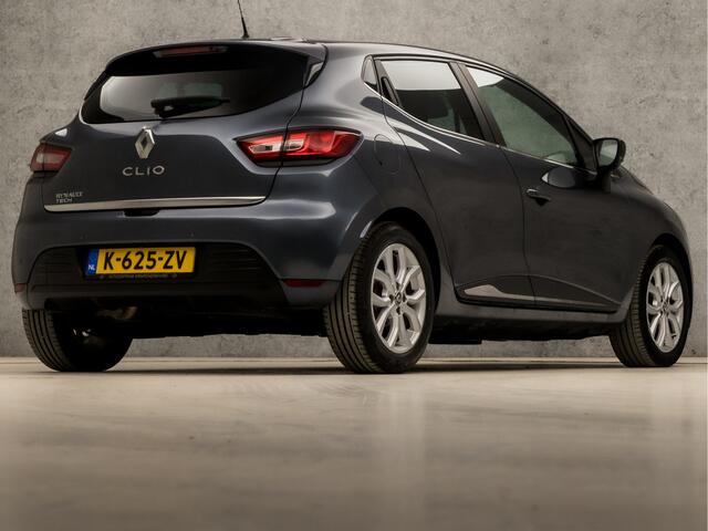 Renault CLIO 0.9 TCe Bose (SCHERM, LEDER/ALCANTARA, CLIMATE, GETINT GLAS, BOSE AUDIO, LED KOPLAMPEN, SPORTSTOELEN, CRUISE, PARKEERSENSOREN, NIEUWE APK, NIEUWSTAAT)