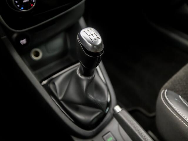 Renault CLIO 0.9 TCe Bose (SCHERM, LEDER/ALCANTARA, CLIMATE, GETINT GLAS, BOSE AUDIO, LED KOPLAMPEN, SPORTSTOELEN, CRUISE, PARKEERSENSOREN, NIEUWE APK, NIEUWSTAAT)