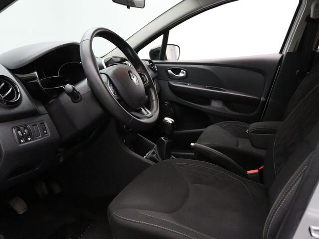 Renault CLIO Estate TCe 90pk Limited Airco | Cruise | Carplay | Navi | Parkeersens. achter