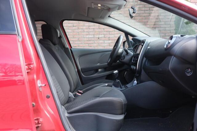 Renault CLIO Estate 0.9 TCe 90pk Limited | Navi | Airco | Cruise | PDC | Trekhaak