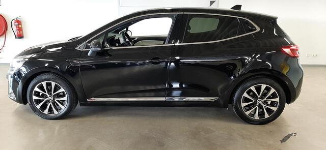 Renault CLIO 1.6 E-Tech Hybrid 145 Techno APPLE CARPLAY ANDROID AUTO / NAVIGATIE / CLIMATE CONTROLE / CRUISE CONTROLE / PARKEERSENSOREN+CAMERA.