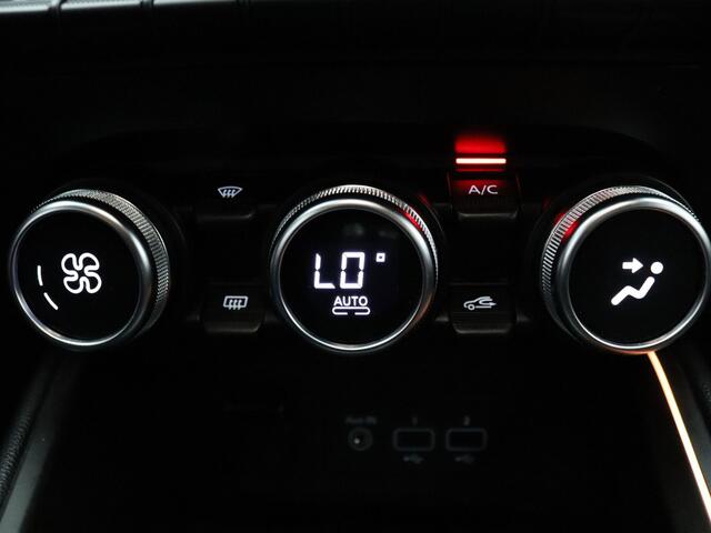 Renault CLIO 1.0 TCe Initiale Paris 360° Camera | Cruise | Navi | Parkeersens. v+a | Stoelverw.