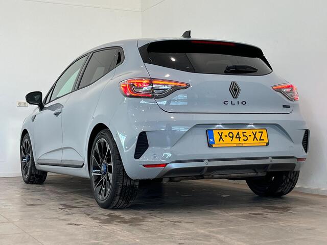 Renault CLIO 1.6 E-Tech Full Hybrid 145 Esprit Alpine | 360° camera | Adaptieve cruise control | Apple Carplay/Android Auto