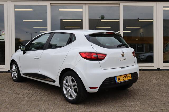 Renault CLIO 0.9 TCe, Cruise Control, Airco, Navigatie, Prijs Is Rijklaar Inclusief 6 Maanden Garantie