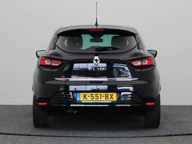 Renault CLIO 90pk TCe Intens | Parkeersensoren achter | Navigatie | Climate control | Cruise control |