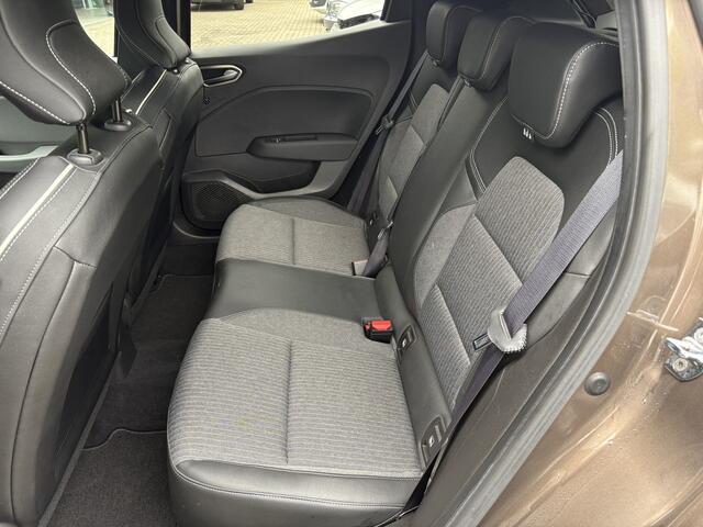 Renault CLIO 1.0 TCe Intens | Groot Navi | Bose | Carplay | Digital Dash | Camera | LED | Keyless | Interesse? Bel of App naar: 06 30 51 05 90