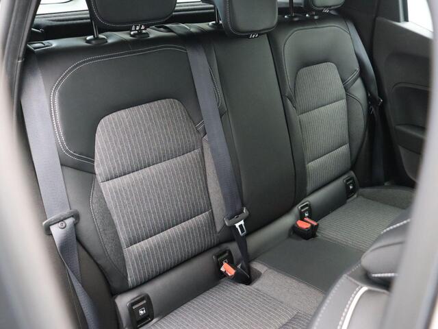 Renault CLIO TCe 100pk Bi-Fuel Intens | Dealer onderhouden | Navigatie | Climate control |