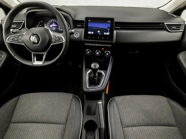 Renault CLIO 1.0 TCe Sport (APPLE CARPLAY, GROOT NAVI, VIRTUAL COCKPIT, KEYLESS, CLIMATE, LED KOPLAMPEN, SPORTSTOELEN, PARKEERSENSOREN, CRUISE, NIEUWSTAAT)