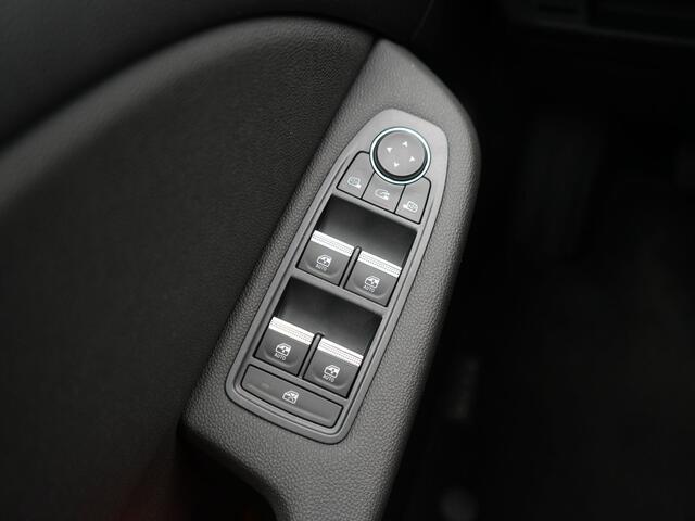 Renault CLIO TCe 100 Intens - RIJKLAARPRIJS - Achteruitrijcamera - Dealeronderhouden - 17 inch velgen