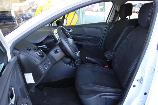 Renault CLIO Estate 0.9 TCe Limited