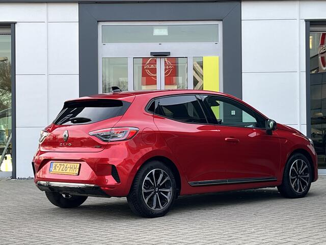 Renault CLIO 1.6 E-Tech Full Hybrid 145 Techno | 4 seizoenen banden | Climate control |