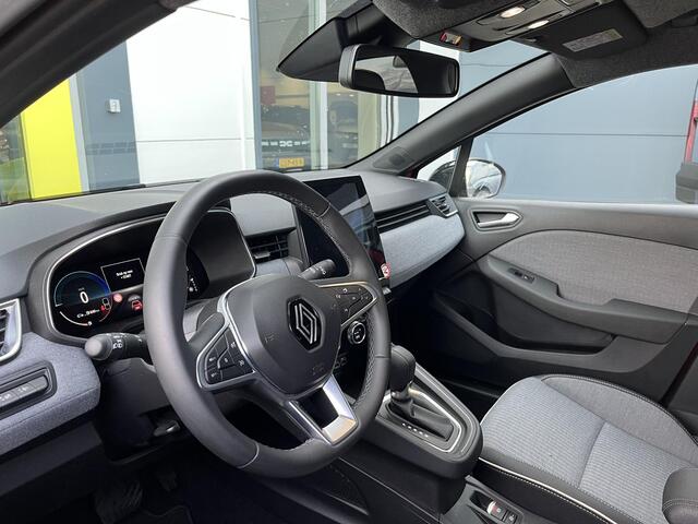 Renault CLIO 1.6 E-Tech Full Hybrid 145 Techno | 4 seizoenen banden | Climate control |