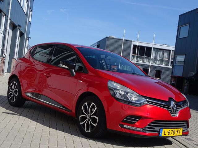 Renault CLIO 0.9 TCe Limited Navigatie, Airco, CruiseControl, Elec ramen, 5drs, LM-velgen, Bedienbaar stuur