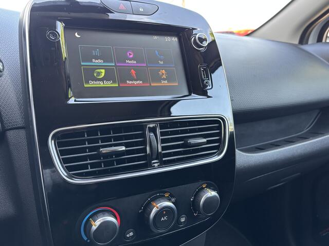 Renault CLIO Estate 0.9 TCe Limited | Navi | Cruise | Sensoren Achter | Multimedia