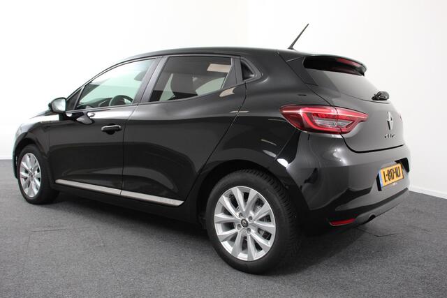 Renault CLIO 1.0 TCe 100 pk Automaat Experience Navigatie Climate Control Led Cruise control Parkeer sensoren Lichtmetalen Velgen Extra Getint Glas DAB Parkeer Sensoren