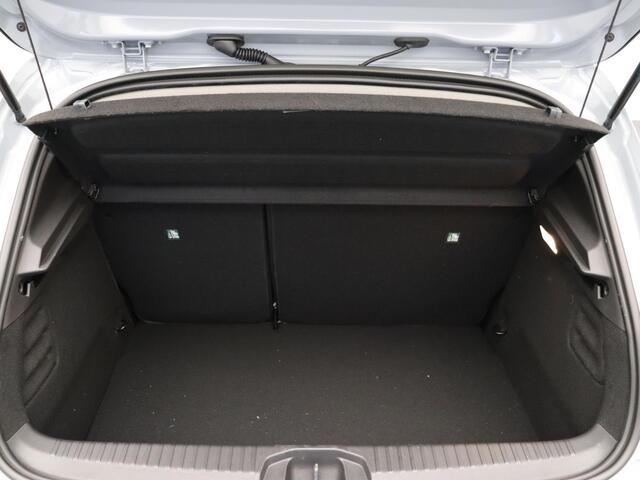 Renault CLIO 1.6 E-Tech Full Hybrid 145pk evolution | Pack look 16" | Getint glas | Chromen grille | Navigatie |