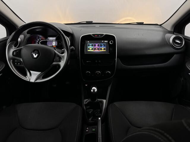 Renault CLIO Estate 0.9 TCe Night&Day Navi, Parkeer sensoren, Cruise control, A start stop, Keyless start