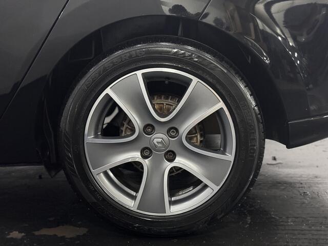 Renault CLIO Estate 0.9 TCe Night&Day Navi, Parkeer sensoren, Cruise control, A start stop, Keyless start
