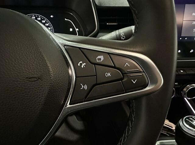 Renault CLIO 1.0 TCE 100PK Intens - NL Auto - Apple/Android Carplay - AllSeas