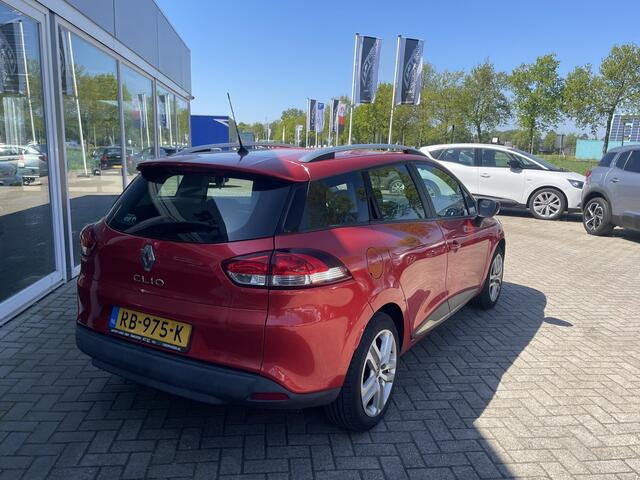 Renault CLIO Estate 0.9 TCe Zen 50% deal 3.475,- ACTIE Navi / Airco / Cruise / Telefoon