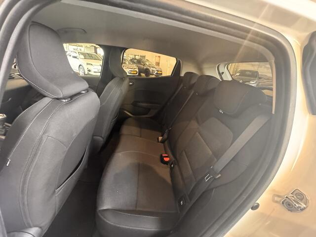 Renault CLIO 1.0 TCe Zen APPLE CARPLAY / AUTO ANDROID | AFNEEMBARE TREKHAAK | PARKEERSENSOREN ACHTER | CLIMATE CONTROL