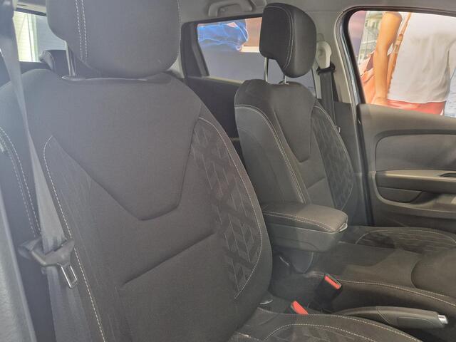 Renault CLIO Estate 0.9 TCe Limited