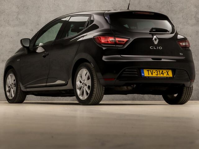 Renault CLIO 1.2 TCe Intens Automaat (NAVIGATIE, CLIMATE, LM VELGEN, SPORTSTOELEN, PARKEERSENSOREN, CRUISE, NIEUWSTAAT)