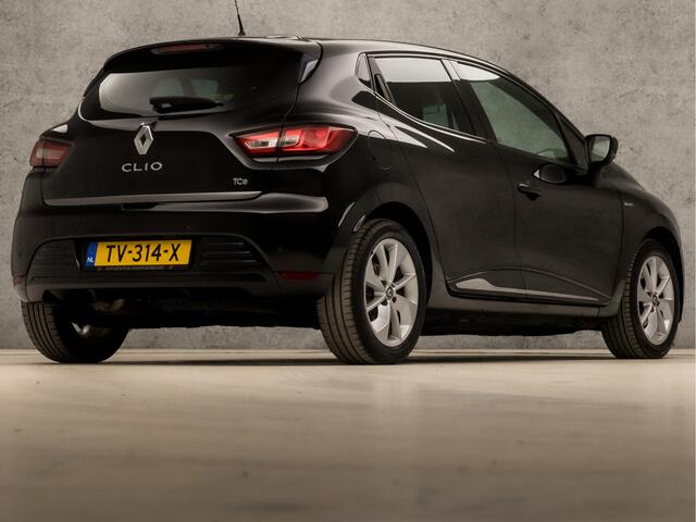 Renault CLIO 1.2 TCe Intens Automaat (NAVIGATIE, CLIMATE, LM VELGEN, SPORTSTOELEN, PARKEERSENSOREN, CRUISE, NIEUWSTAAT)