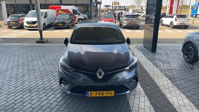 Renault CLIO 1.6 E-Tech Hybrid 140 Intens APPLE CARPLAY EN ANDROID AUTO / NAVIGATIE / PARKEERSENSOREN / PARKEERCAMERA / AIRCO / CRUISE CONTROL / BOSE AUDIO / DEALER ONDERHOUDEN!