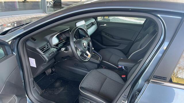 Renault CLIO 1.6 E-Tech Hybrid 140 Intens APPLE CARPLAY EN ANDROID AUTO / NAVIGATIE / PARKEERSENSOREN / PARKEERCAMERA / AIRCO / CRUISE CONTROL / BOSE AUDIO / DEALER ONDERHOUDEN!