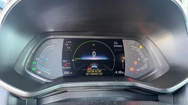 Renault CLIO 1.6 E-Tech Hybrid 140 Intens APPLE CARPLAY EN ANDROID AUTO / NAVIGATIE / PARKEERSENSOREN / PARKEERCAMERA / AIRCO / CRUISE CONTROL / BOSE AUDIO / DEALER ONDERHOUDEN!