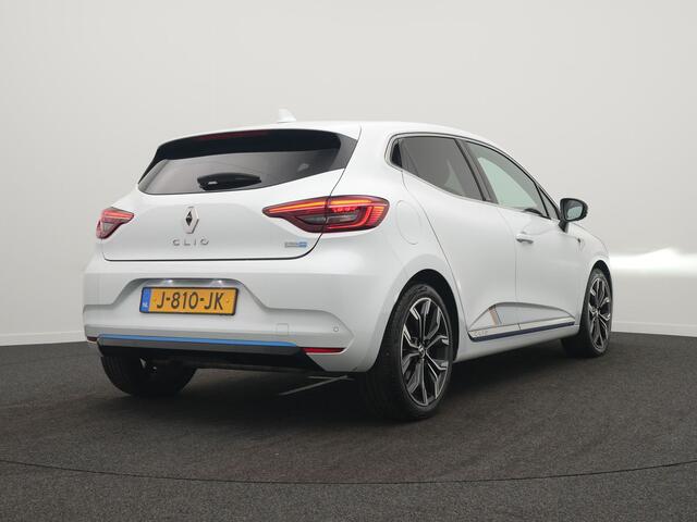 Renault CLIO 1.6 E-Tech Hybrid 140 Intens - RIJKLAARPRIJS - Achteruitrijcamera - Navigatiesysteem