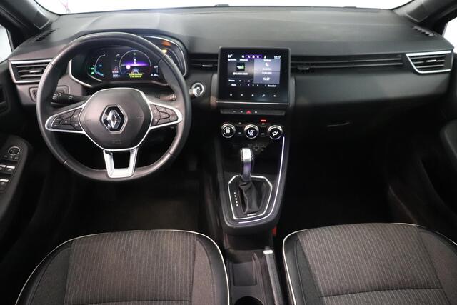 Renault CLIO 1.6 E-Tech Hybrid 140 Intens | Parkeersensor | Climatronic | Apple Carplay Android Auto Navigatie | Key-less | Trekhaak |