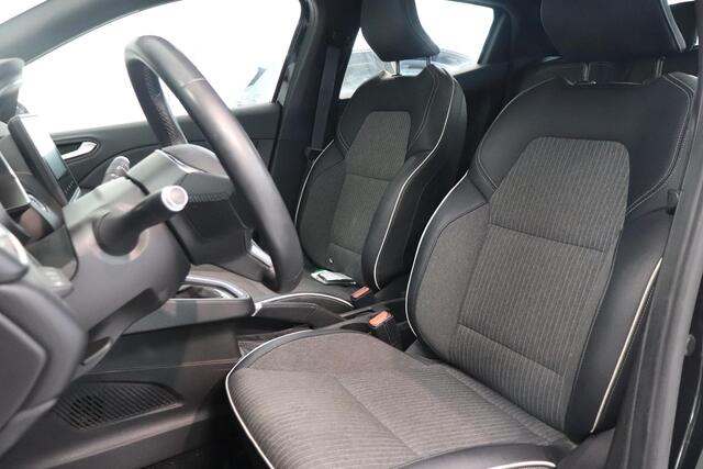 Renault CLIO 1.6 E-Tech Hybrid 140 Intens | Parkeersensor | Climatronic | Apple Carplay Android Auto Navigatie | Key-less | Trekhaak |