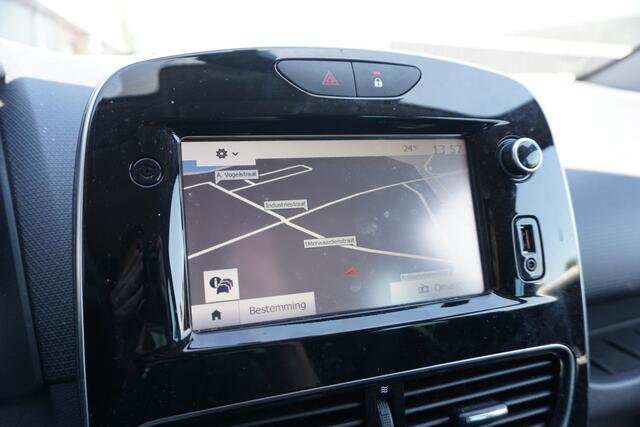 Renault CLIO 0.9 TCe Limited | TREKHAAK | PDC | NAVI | CRUISE |