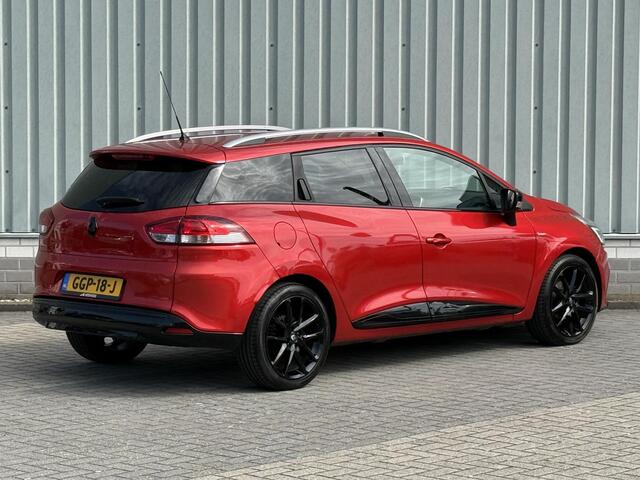 Renault CLIO Estate 0.9 TCe Limited / Navigatie / Stoelverwarming / Android Auto/Apple CarPlay / Achteruitrijcamera / Airconditioning / Cruise Control / Zwarte 17 Inch Lichtmetalen Velgen / 1.200 KG Trekgewicht /
