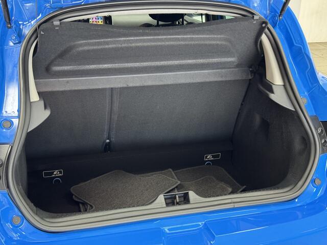 Renault CLIO 0.9 TCe Zen/ Apple + Android/ DAB+/ Navi/ Airco/ Cruise/ Elek. pakket/ Isofix/ Bluetooth/ Armsteun/ Multi. LEDER. Stuur/ PDC/ Extra getint glas.