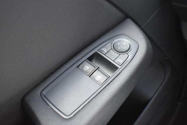 Renault CLIO 1.0 TCE ZEN / CARPLAY / NVAI / CRUISE CONTROL
