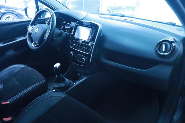 Renault CLIO Estate 0.9 TCe Intens | Achteruitrijcamera | Climate Control | Navigatie | Parkeersensoren V+A