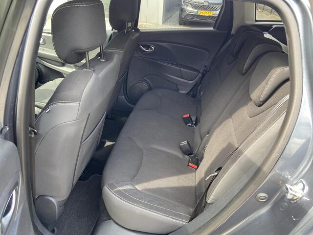 Renault CLIO Estate 0.9 TCe Limited Airco/Navigatie/Trehaak/Licht metalen velgen/Parkeersenor