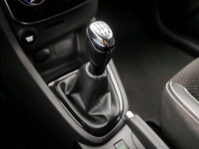 Renault CLIO Estate 0.9 TCe Dynamique Sport (NAVIGATIE, LEDER/ALCANTARA, CLIMATE, GETINT GLAS, SPORTSTOELEN, LED KOPLAMPEN, LM VELGEN, CRUISE, NIEUWE APK, NIEUWSTAAT)
