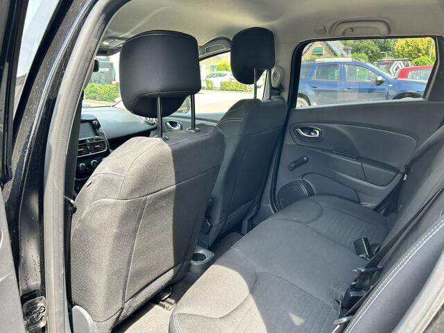 Renault CLIO Estate 0.9 TCe Limited | Cruise control | Lichtmetalen velgen | Parkeersensoren | Bluetooth |