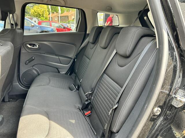 Renault CLIO Estate 0.9 TCe Limited | Cruise control | Lichtmetalen velgen | Parkeersensoren | Bluetooth |