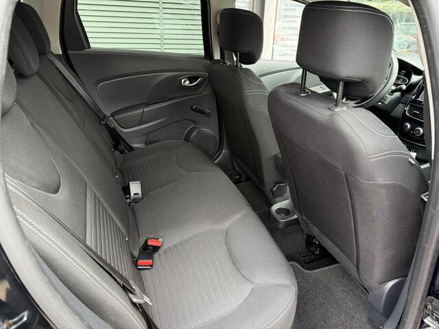 Renault CLIO Estate Limited Tce 90 | parkeersensoren achter | lichtmetalen velgen | tijdelijk gratis Top Afleverpakket twv Eur 695