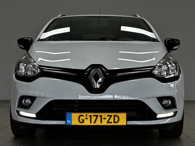 Renault CLIO Estate 0.9 TCe Limited/ Facelift!/ Apple + Android/ DAB+/ Keyless/ Navi/ Airco/ Cruise/ Elek. pakket/ Isofix/ Bluetooth/ Armsteun/ Multi. LEDER. Stuur/ 16'' LMV/ Mistl./ PDC/ Extra getint glas/ Chroom/ Dakrails.