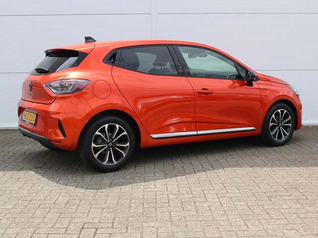 Renault CLIO 1.0 TCe 90 GPF techno / Navigatie + Draadloos Apple Carplay & Android Auto / Climate Control / Stuur- en Stoelverwarming / Achteruitrijcamera /
